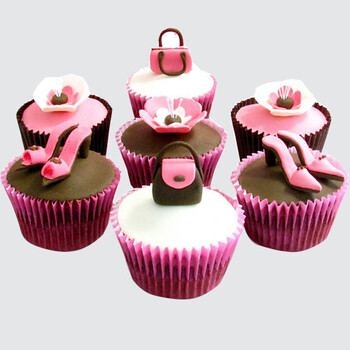 6-girlie-special-cupcakes